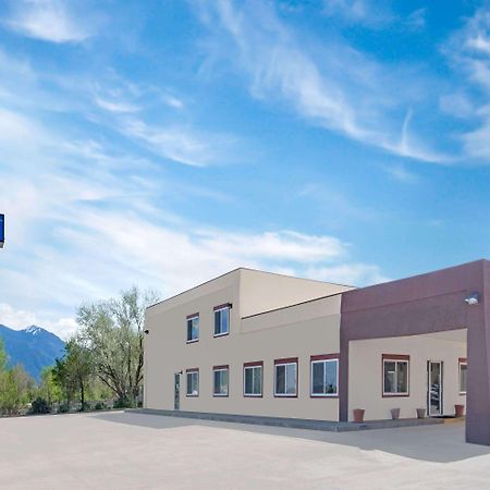 Days Inn By Wyndham Taos Eksteriør billede