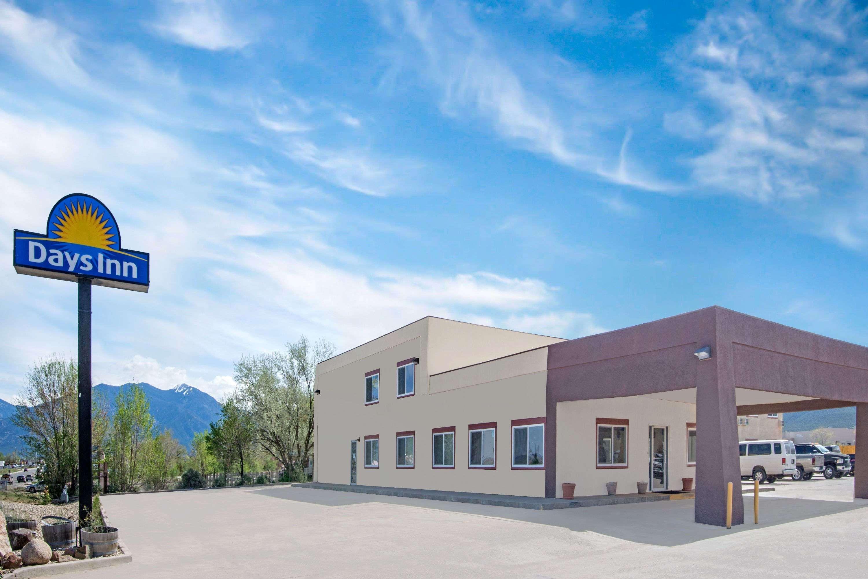 Days Inn By Wyndham Taos Eksteriør billede