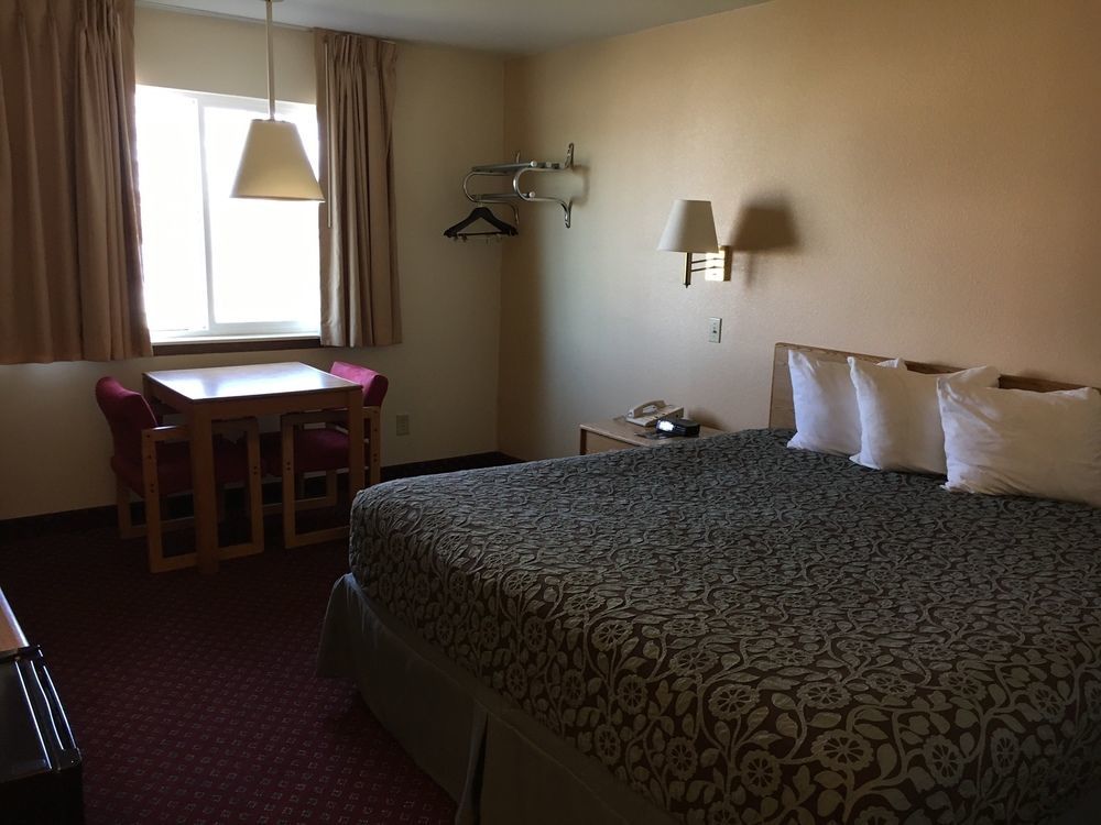 Days Inn By Wyndham Taos Eksteriør billede