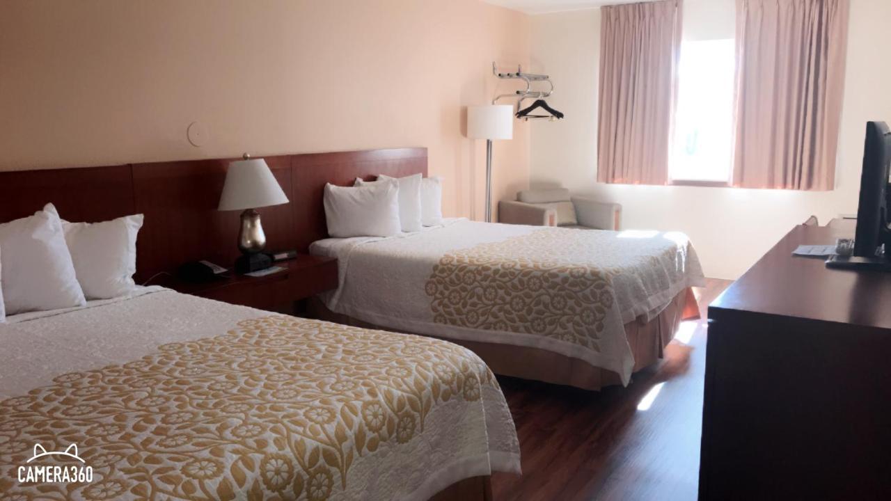 Days Inn By Wyndham Taos Eksteriør billede