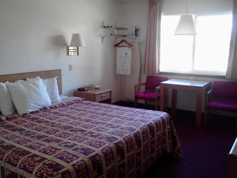 Days Inn By Wyndham Taos Eksteriør billede