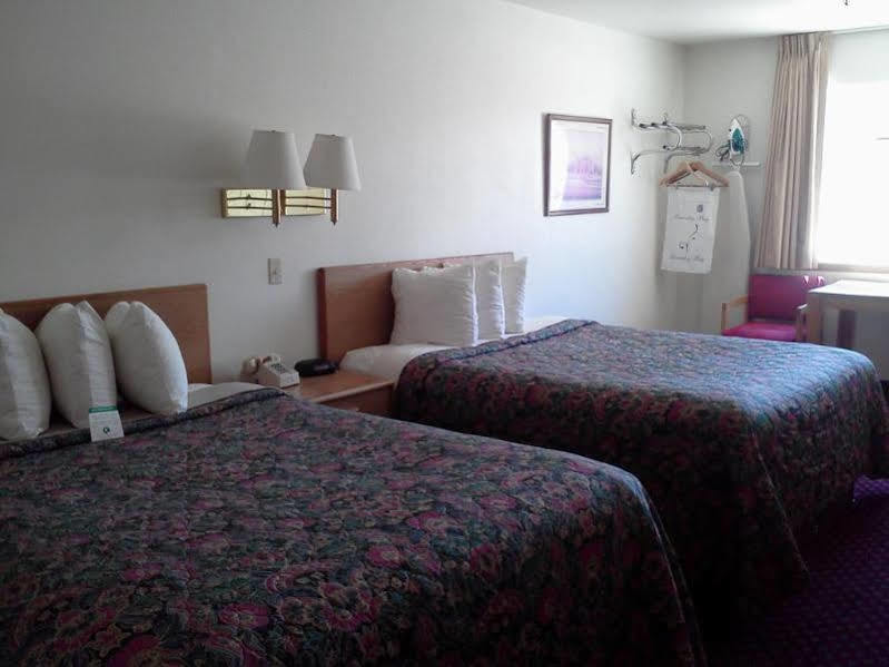 Days Inn By Wyndham Taos Eksteriør billede
