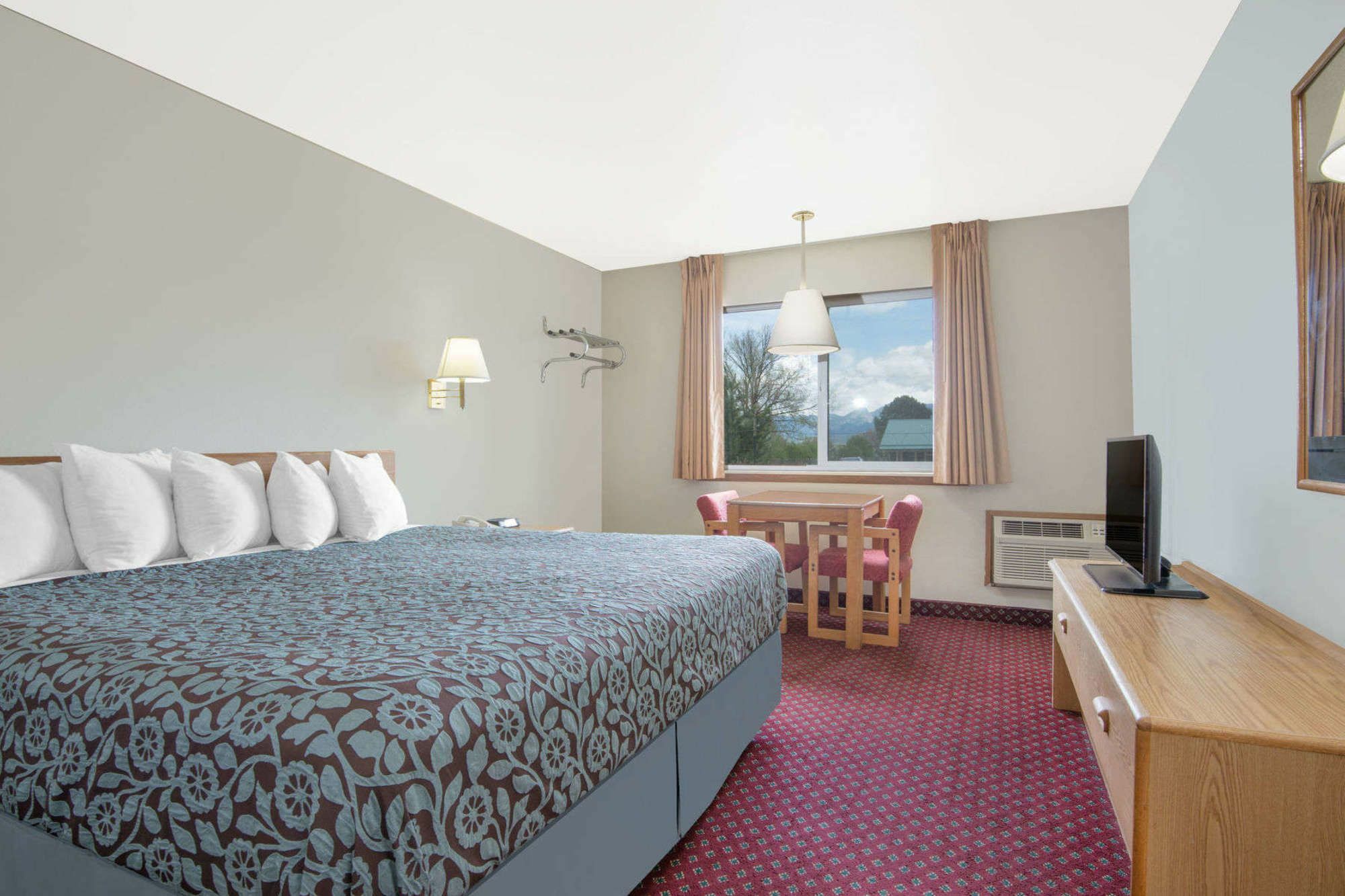 Days Inn By Wyndham Taos Eksteriør billede