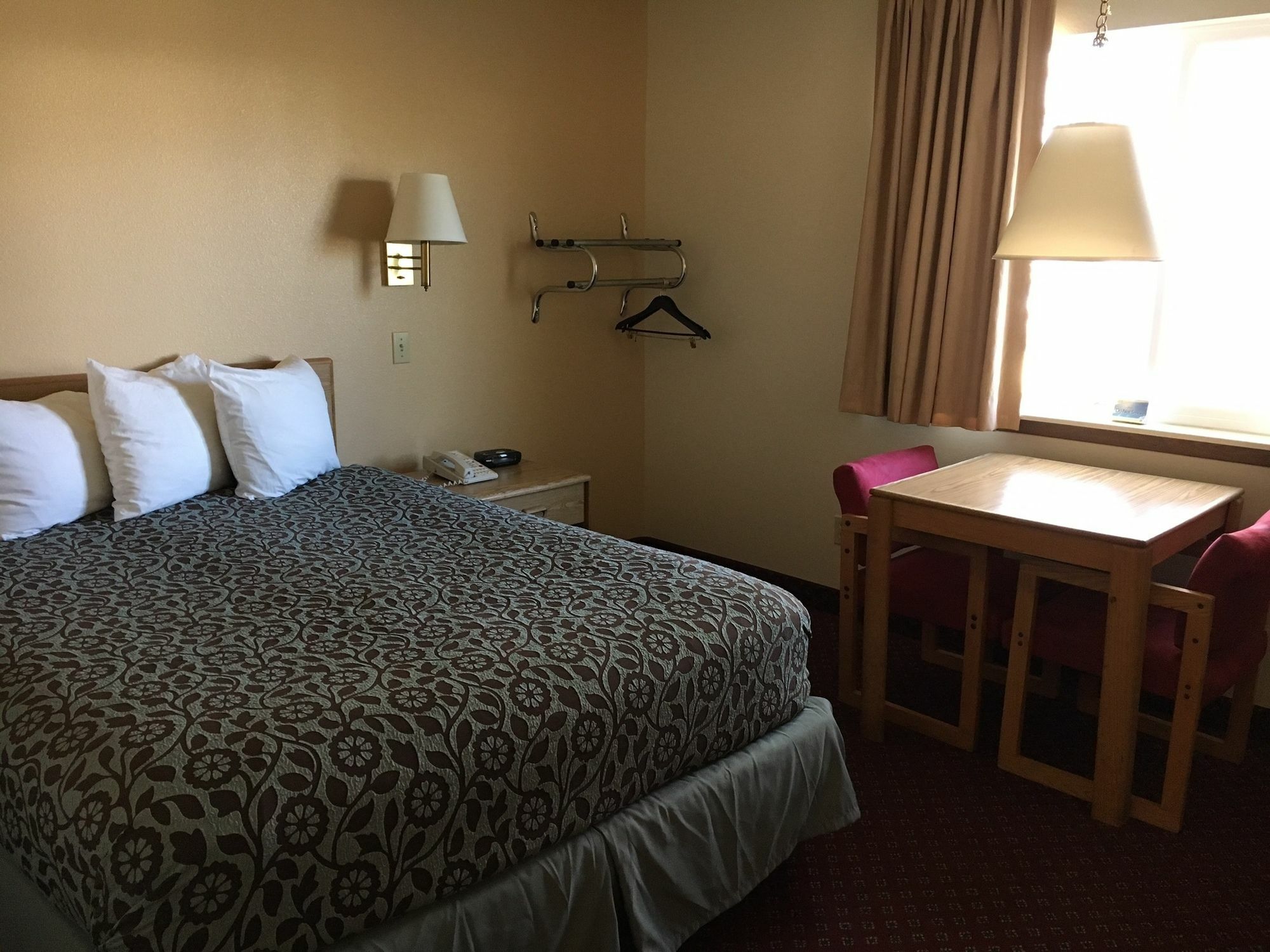 Days Inn By Wyndham Taos Eksteriør billede